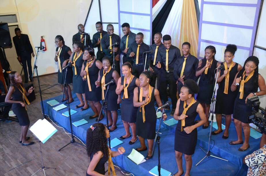 El Dunamis Minstrel's Album Launch Nii Adjetey witnessed the pre-Easter concert and album launch of El Dunamis Minstrels, an Osu-based choir celebrating its tenth year.