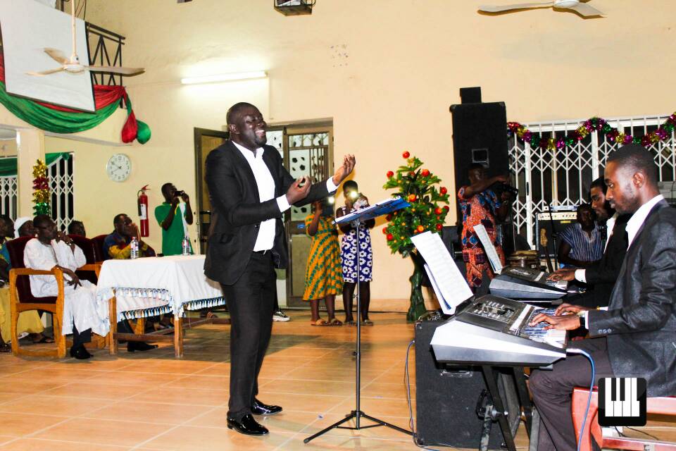 Bethel Symphonic Choir hosts Jehovah's Praise 2017 Kwaku Boakye-Frempong traveled to Koforidua to join the Bethel Symphonic Choir for a night of great Ghanaian choral music.