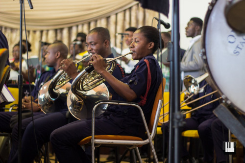 Laudateur Christus Premier On Sunday 30th August 2015, Alfred Patrick Addaquay made history when he premiered Laudateur Christus, the first oratorio written and publicly performed by a Ghanaian composer. The event was held at the Covenant Family Community Church at Cantoments, Accra.